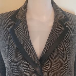 2-Piece Tweed Suit trimmed in Genuine Leather by LE SUIT